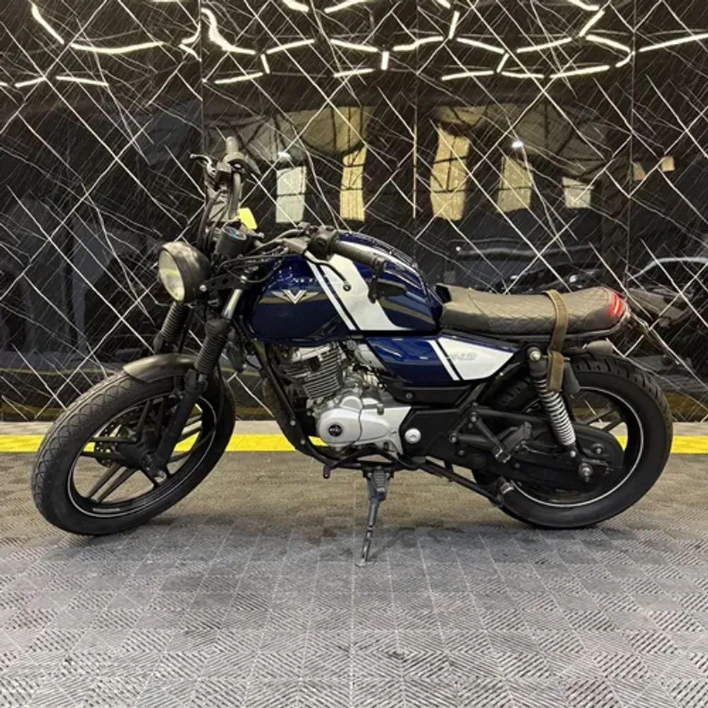 Bajaj V15 150 Custom