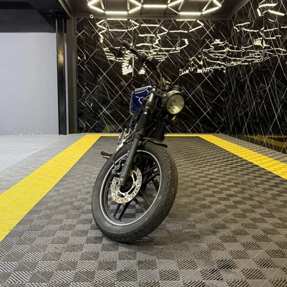 Bajaj V15 150 Custom — foto 2 de 6