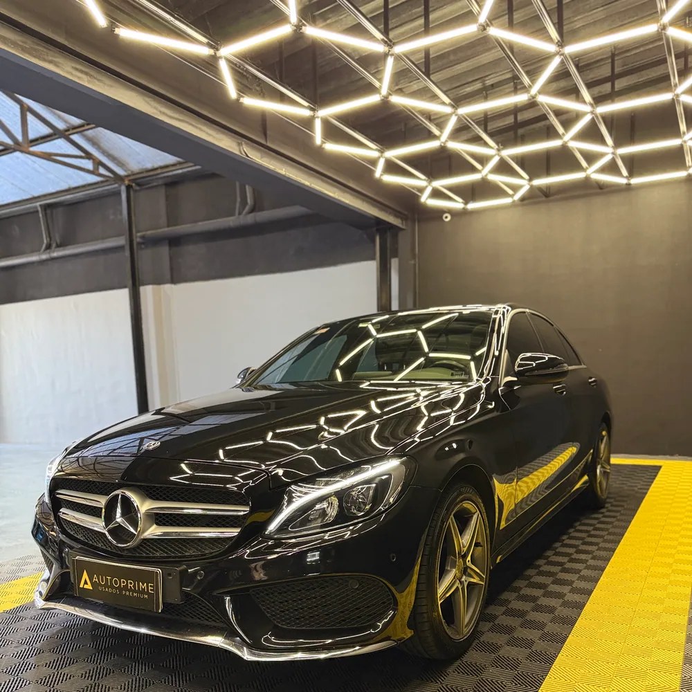 Mercedes C250 AMG line — foto 3 de 6