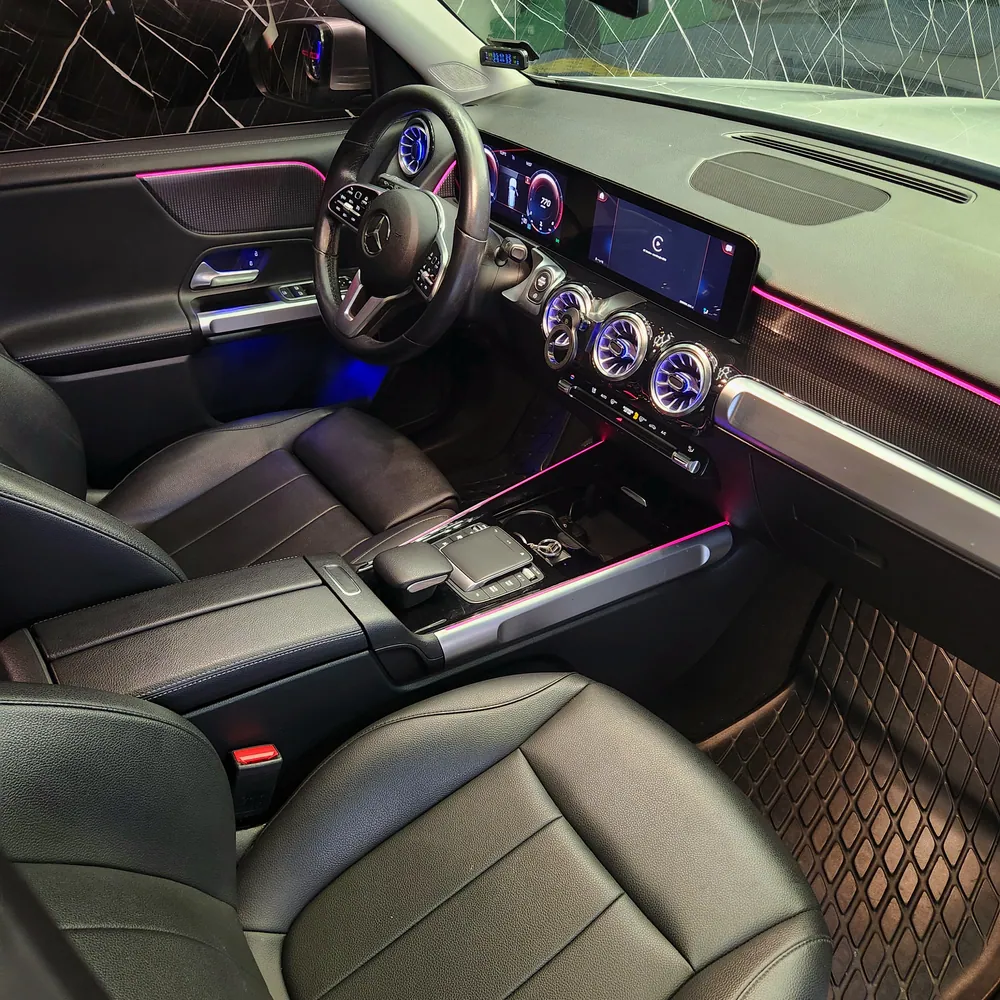 Mercedes-Benz GLB 200 Advance — foto 6 de 6
