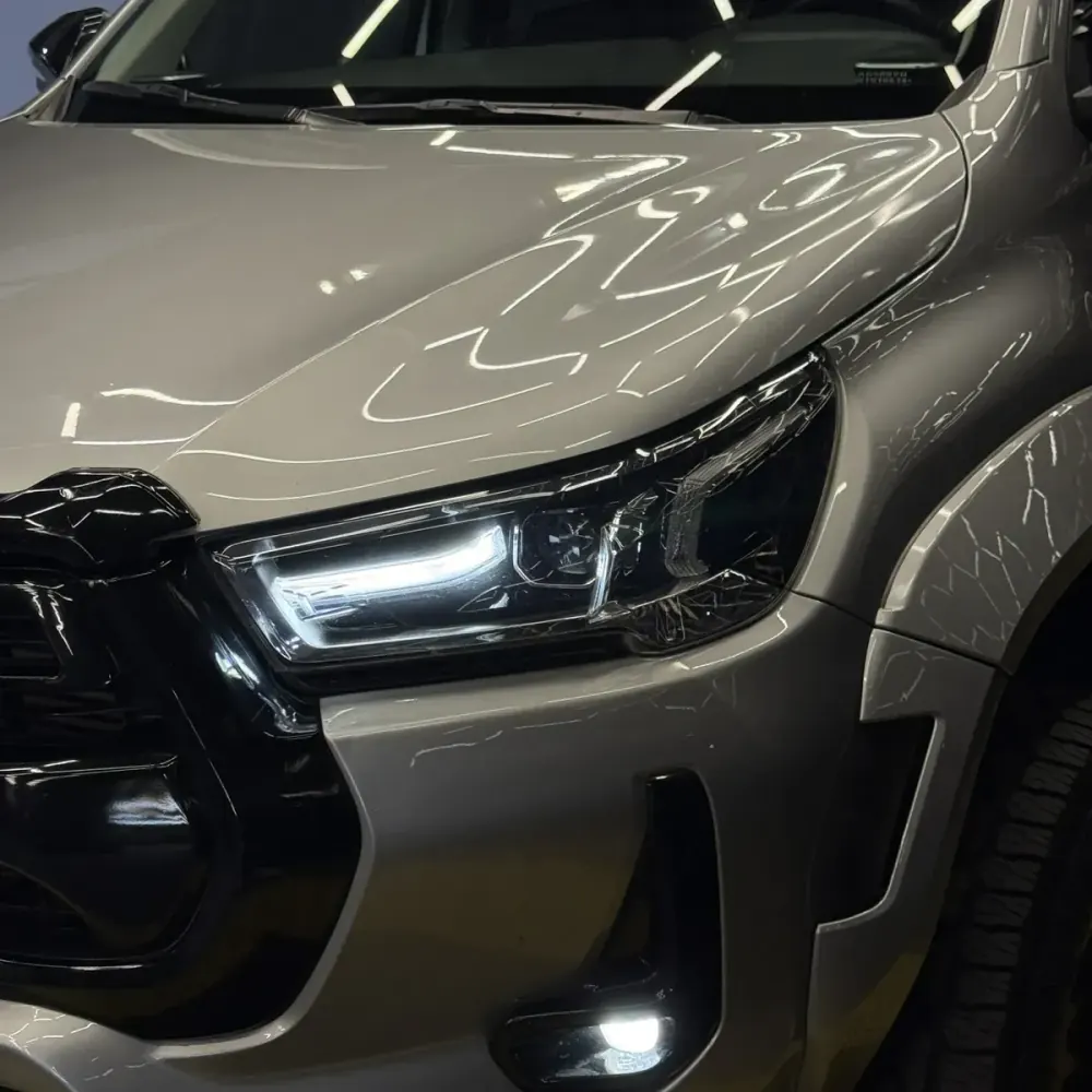 Toyota Hilux SRX 2.8 TDI 4x4 AT — foto 5 de 6