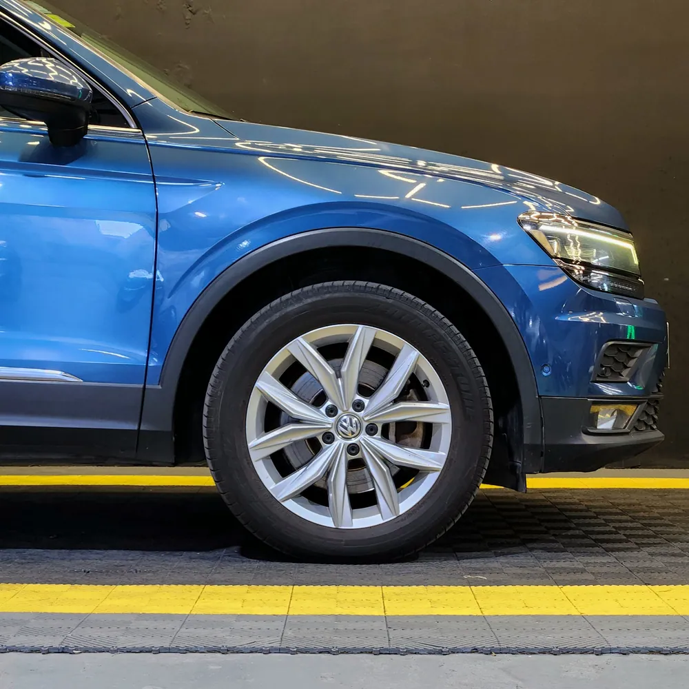 Volkswagen Tiguan Allspace Comfortline 2.0 TSI 4Motion — foto 5 de 6